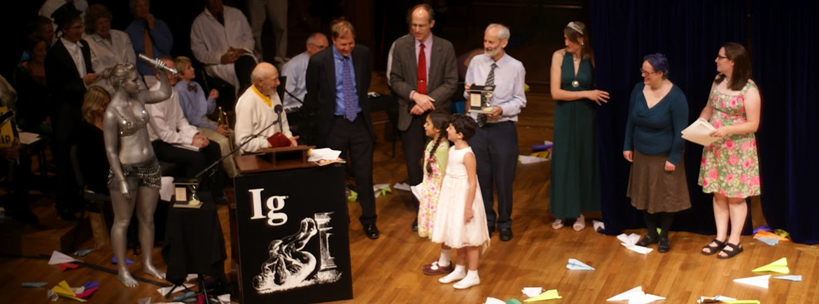 Ig Nobel 2013 premia novas pesquisas e feitos malucos